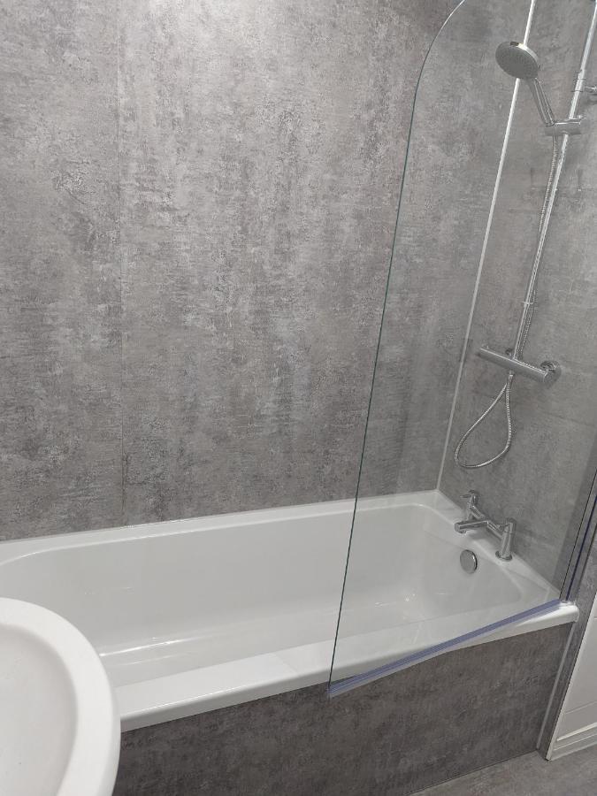 Teith Court Apartment With Private Parking. Stirling Dış mekan fotoğraf