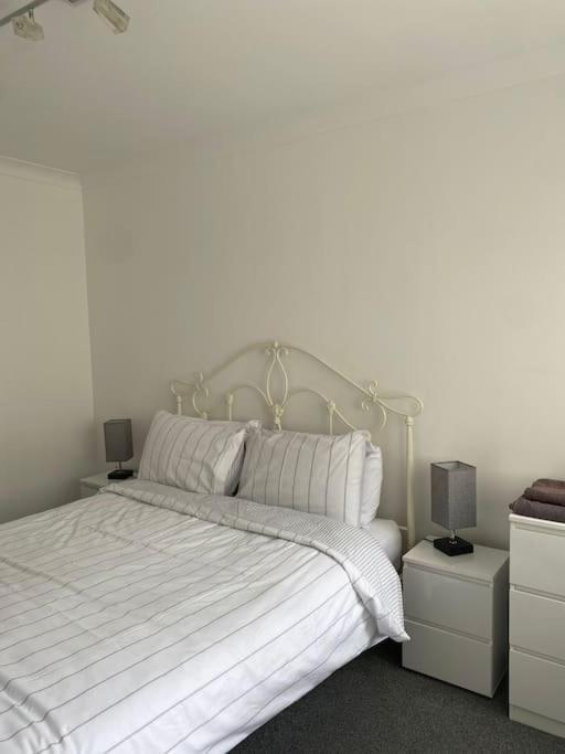 Teith Court Apartment With Private Parking. Stirling Dış mekan fotoğraf